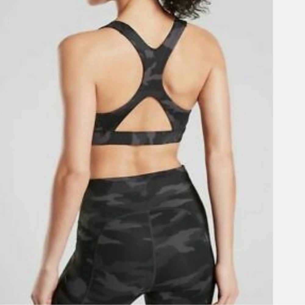 Athleta Ultimate Stash Pocket Camo Tight & sport bra